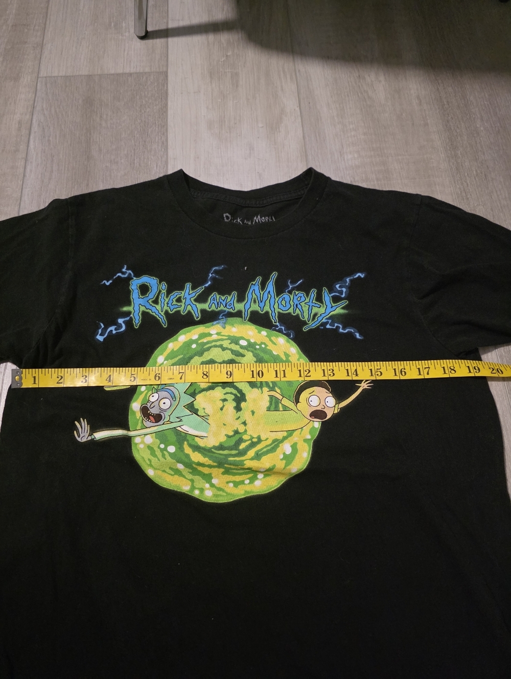 Rick and Morty Portal Graphic T-Shirt Black Size M Adult Swim Cartoon Tee - Picture 8 of 9